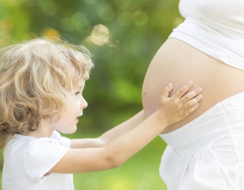 67歲失獨(dú)母親懷雙胞胎，高齡產(chǎn)婦能做試管嬰兒?jiǎn)幔? /></a>
	<div   id=