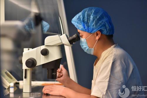 試管嬰兒取卵時(shí)，要怎樣進(jìn)行？