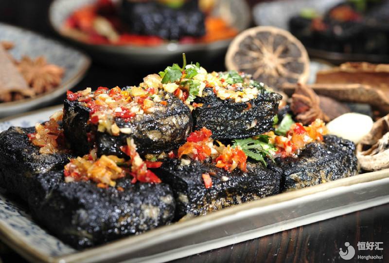 香噴噴的臭豆腐嘞！試管媽媽不能吃嘞！