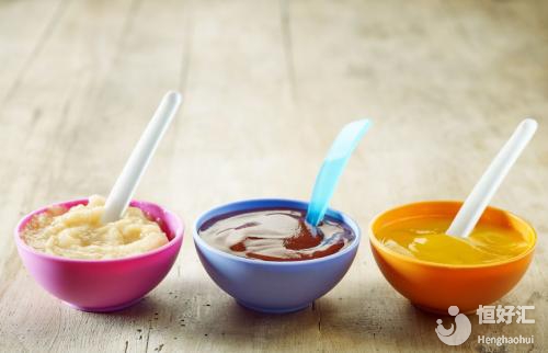 新手媽媽注意了！給寶寶添加輔食要重視這幾點